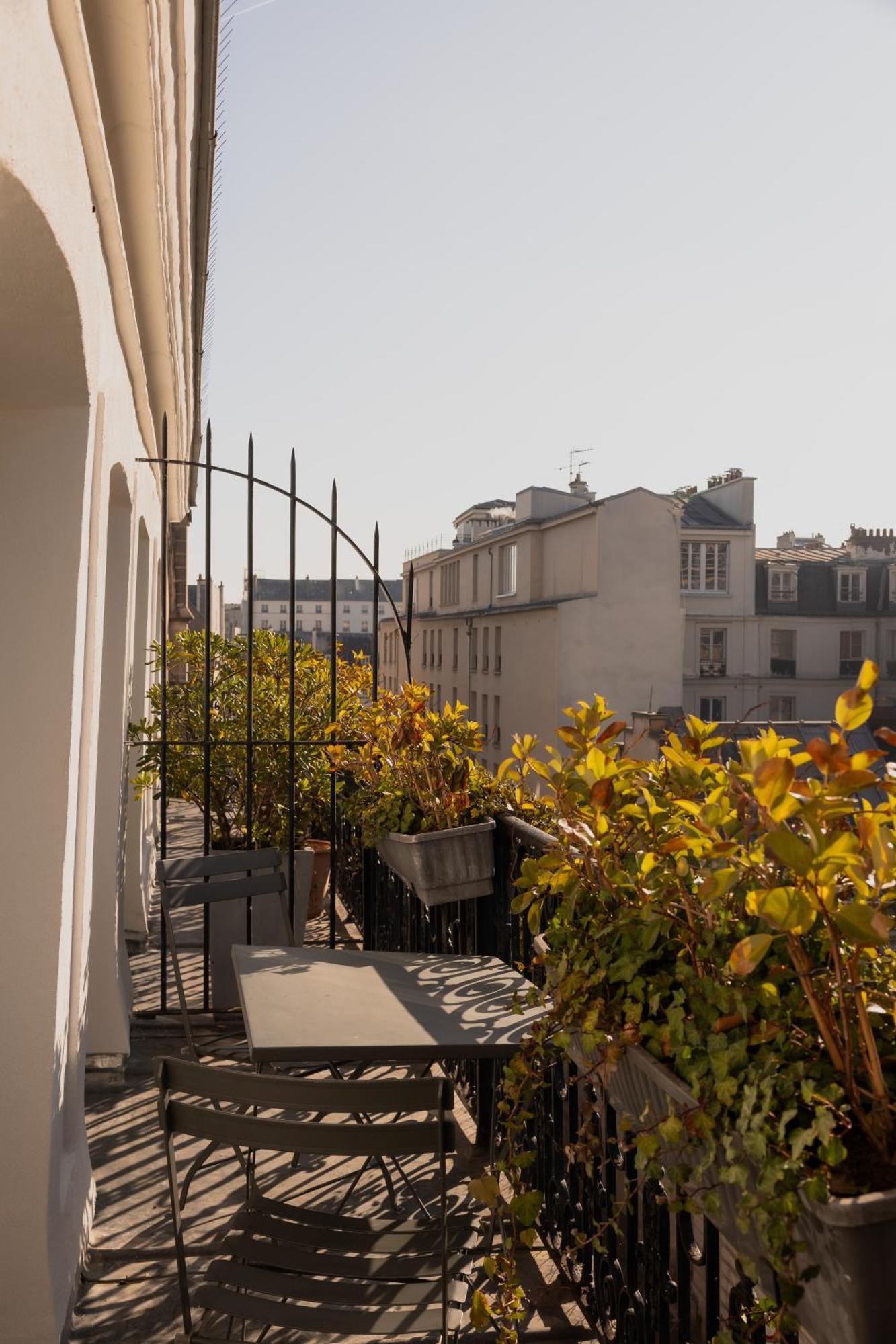 De Nell Paris